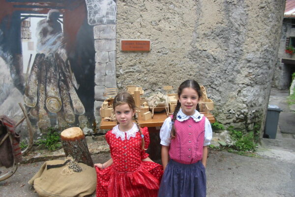 116-1674_IMG